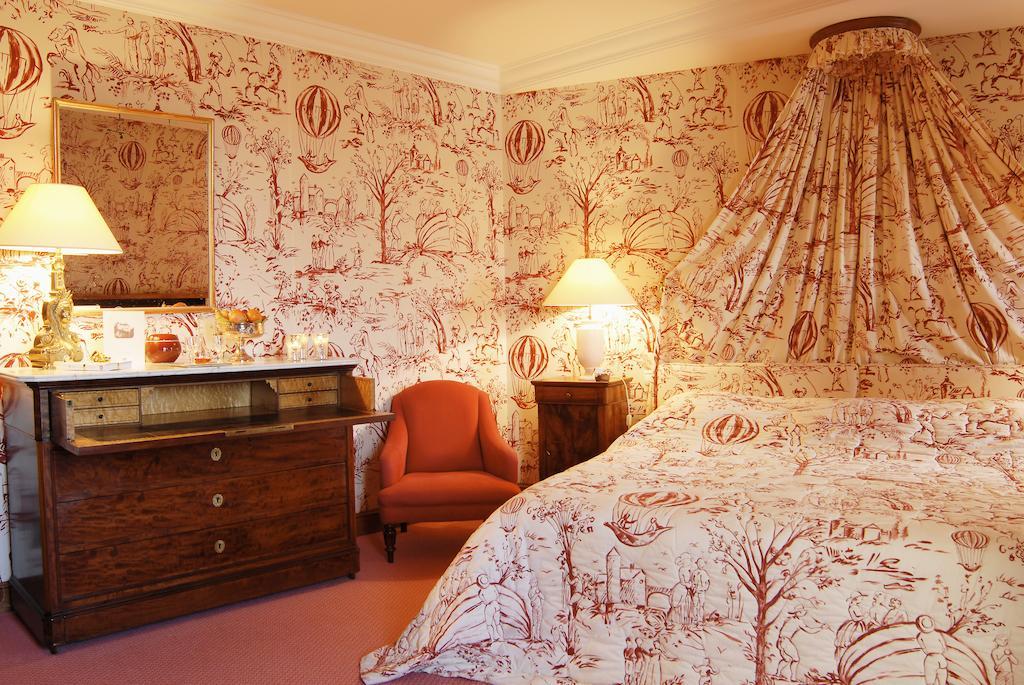 Chateau De La Treyne Lacave  Room photo